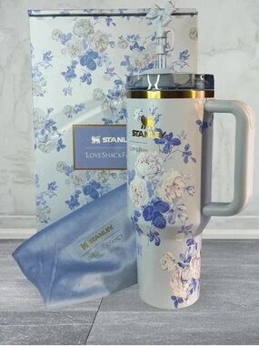 Stanley X Love Shack Fancy Tumbler 40oz Holiday Rosa Beaux Blue New & Authentic